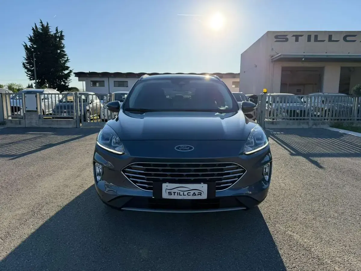 Usata Ford Kuga Titanium X 120 CV (88 kW) 2024 Blu/azzurro SUV