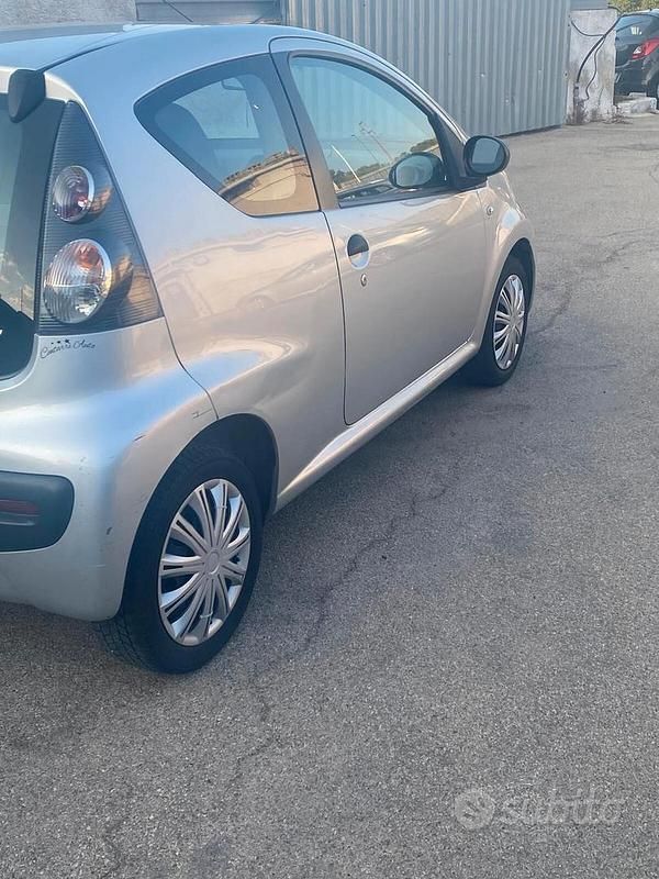 Usata Citroën C1 68 CV (50 kW) 2007 Grigio Utilitaria