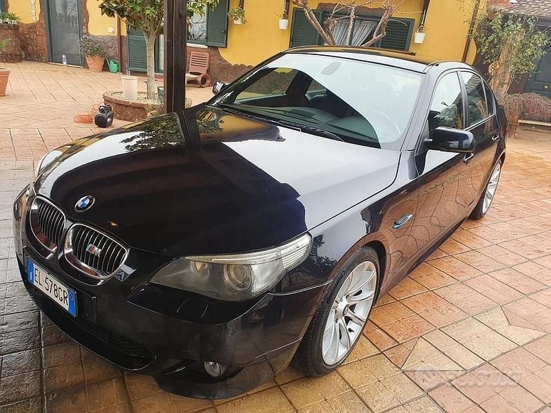 Usata 2006 BMW 535 Tre volumi | 9000 € - Immagine 1/4