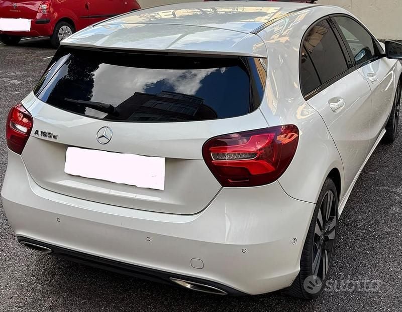 Usata Mercedes A180 109 CV (80 kW) 2017 Bianco Berlina