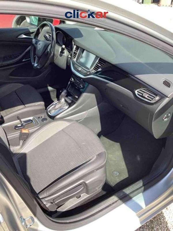 Usata Opel Astra Business Elegance 122 CV (89 kW) 2021 Argento Utilitaria
