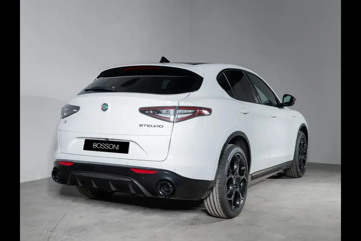Nuova Alfa Romeo Stelvio Veloce 210 CV (154 kW) 2026 Bianco SUV