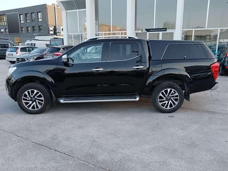 Second-hand Nissan Navara Tekna 190 CP (139 kW) 2016 Negru Pickup