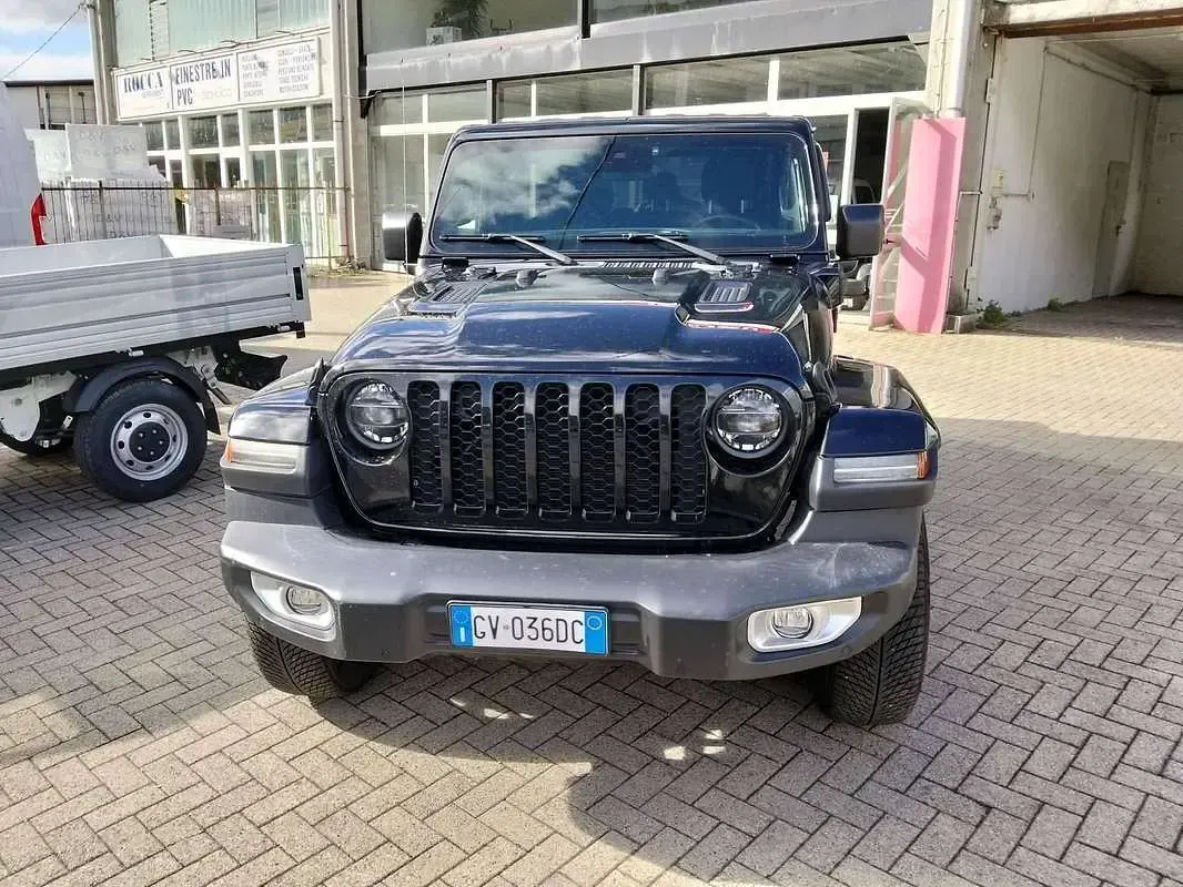 Usata Jeep Wrangler Sahara 272 CV (200 kW) 2022 Nero SUV