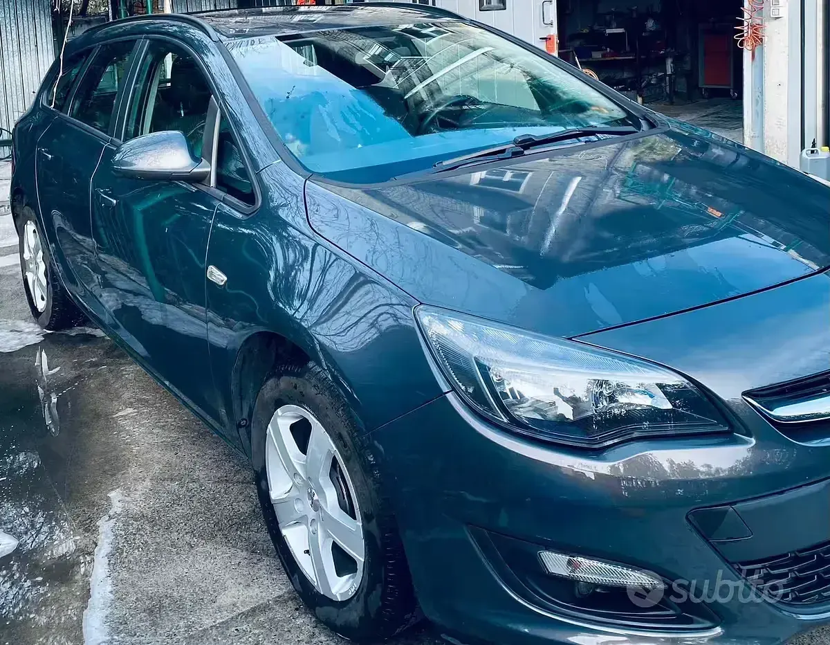 Usata Opel Astra 82 CV (60 kW) 2014 Station wagon