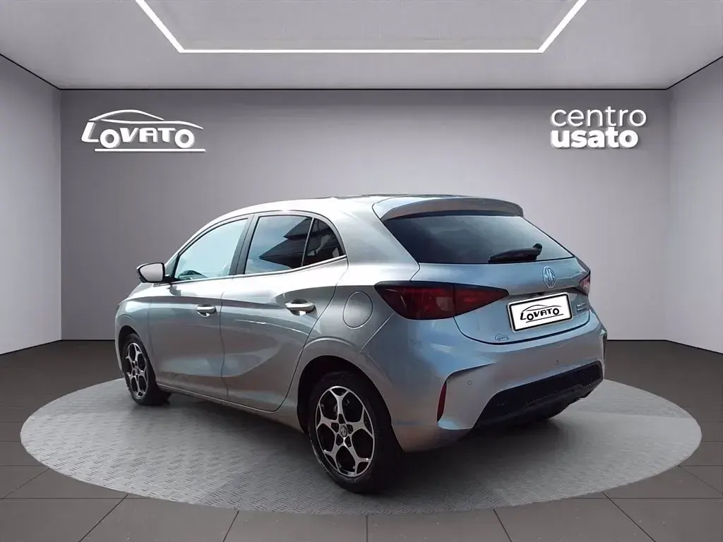 Usata MG MG3 Luxury 194 CV (142 kW) 2025 Argento Utilitaria