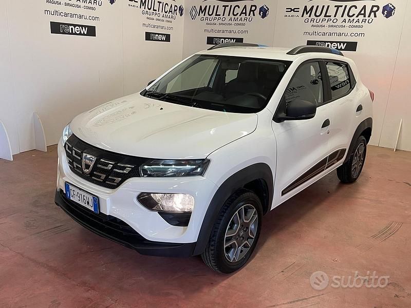 Bianco Usata 2021 Dacia Spring Comfort Plus Due volumi | 8450 € (Buon prezzo) - Immagine 1/4