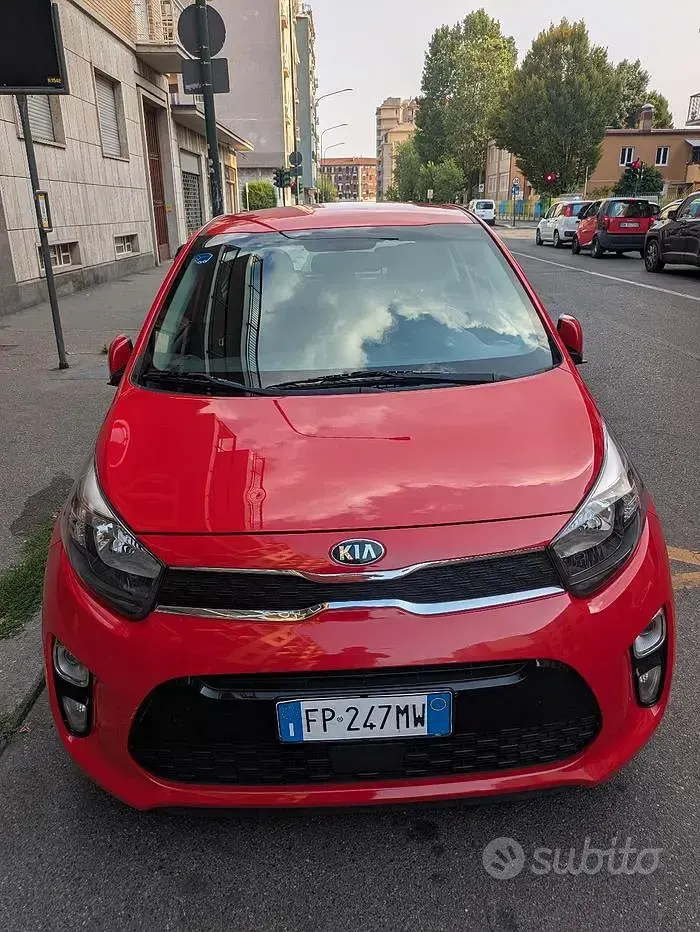 Usata Kia Picanto 67 CV (49 kW) 2018 Rosso Utilitaria