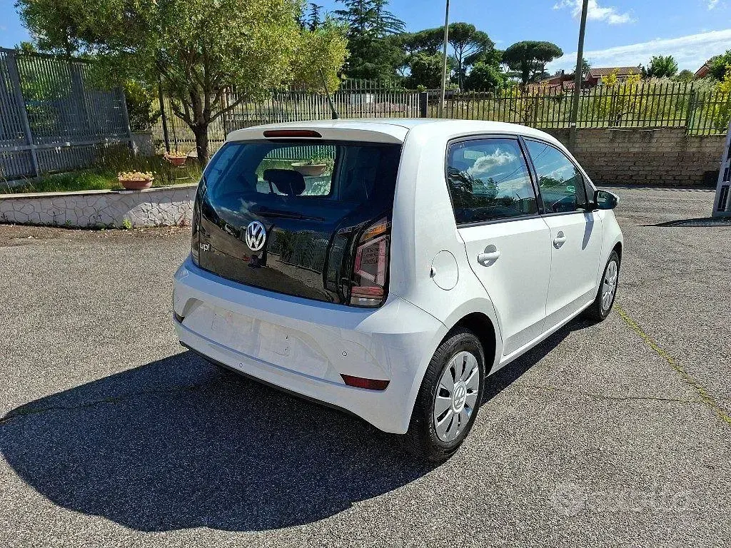 Usata VW up! move up! 60 CV (44 kW) 2018 Bianco Utilitaria