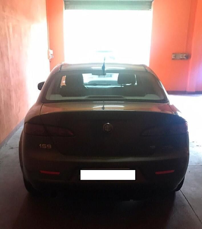 Usata Alfa Romeo 159 149 CV (109 kW) 2008 Marrone Berlina