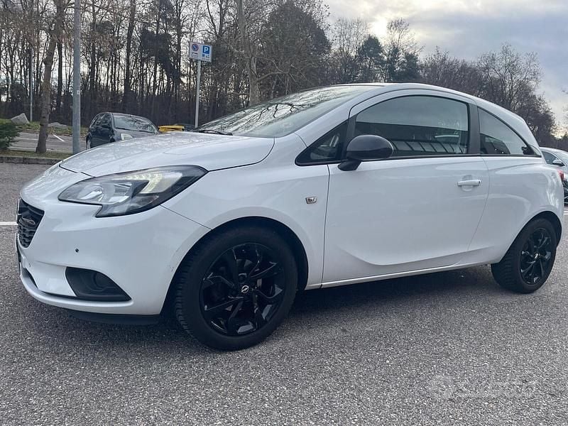 Usata Opel Corsa 69 CV (50 kW) 2017 Bianco Coupé