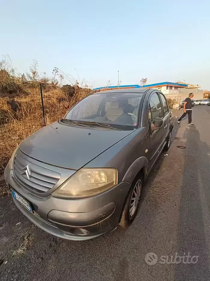 Usata Citroën C3 73 CV (53 kW) 2004 Grigio Berlina