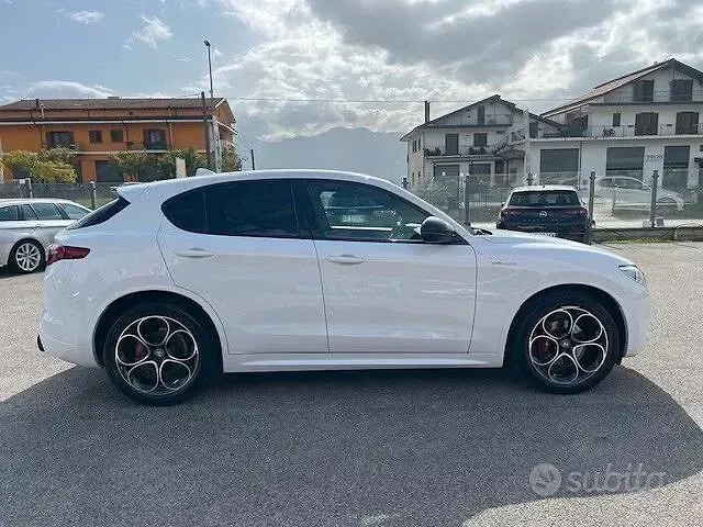 Occasion Alfa Romeo Stelvio Veloce 209 ch (153 kW) 2023 Blanc SUV