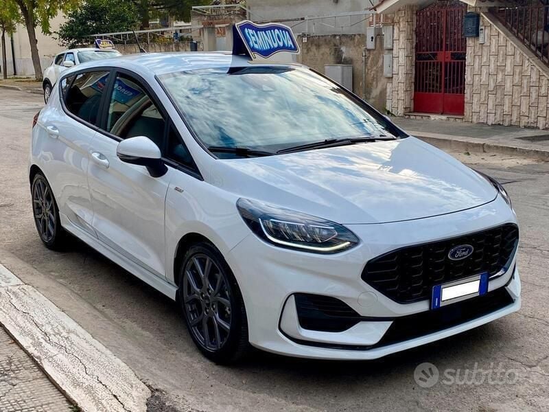 Usata Ford Fiesta ST-Line 125 CV (91 kW) 2023 Bianco Utilitaria