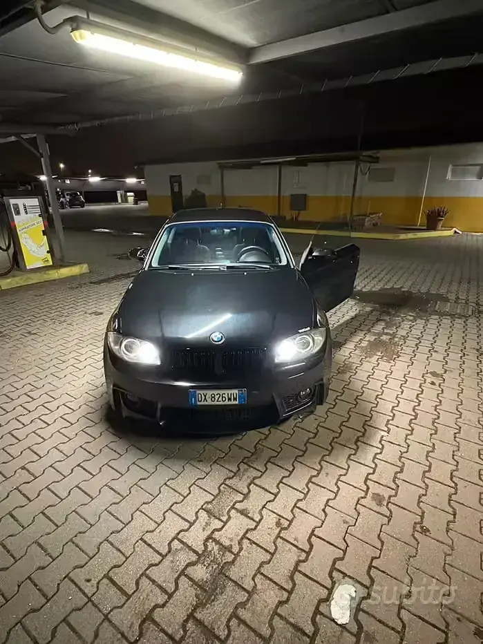 Usata BMW 120 177 CV (130 kW) 2009 Nero Utilitaria