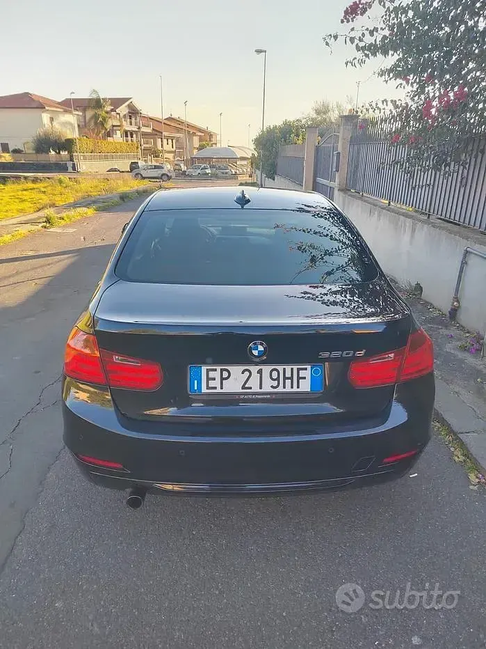 Usata BMW 320 184 CV (135 kW) 2012 Nero Berlina