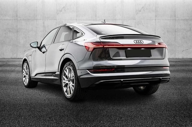 Usata Audi e-tron S-Line 158 kW (215 CV) 2023 Grigio SUV