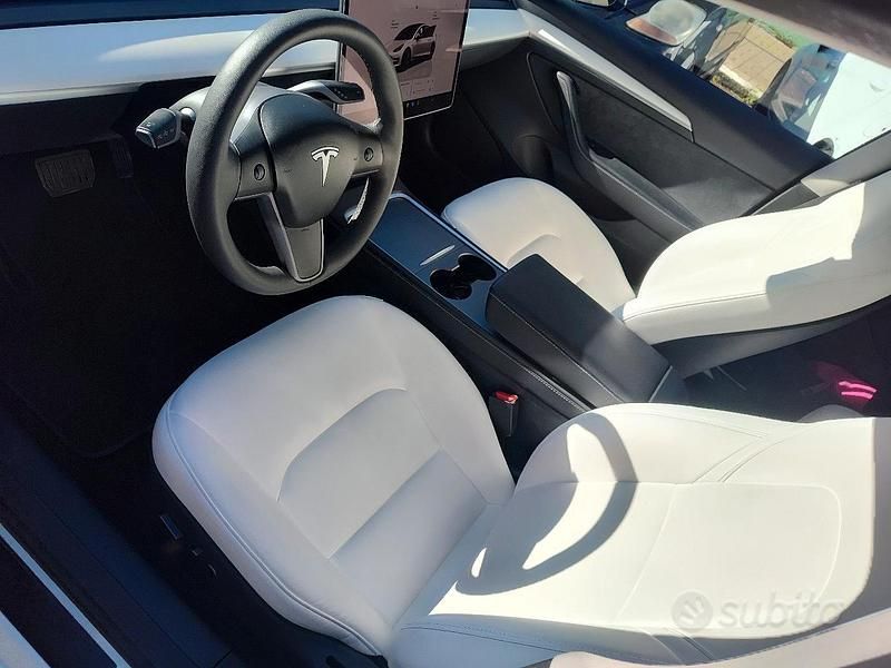 Usata Tesla Model 3 208 kW (283 CV) 2023 Bianco Berlina
