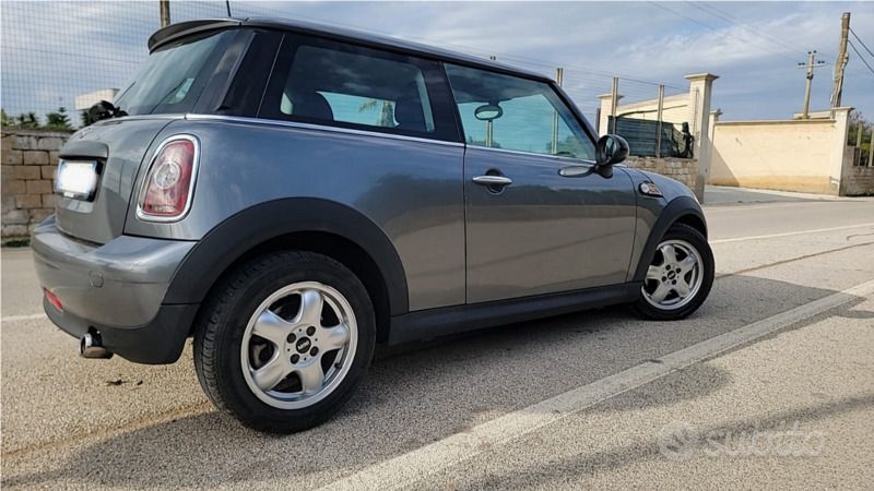Usata Mini ONE 90 CV (66 kW) 2011 Grigio Utilitaria