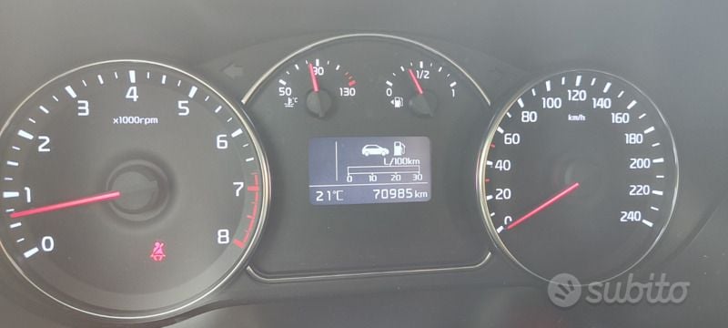 Usata Kia Carens 135 CV (99 kW) 2015 Blu Monovolume