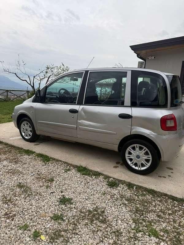 Usata Fiat Multipla 95 CV (69 kW) 2002 Monovolume