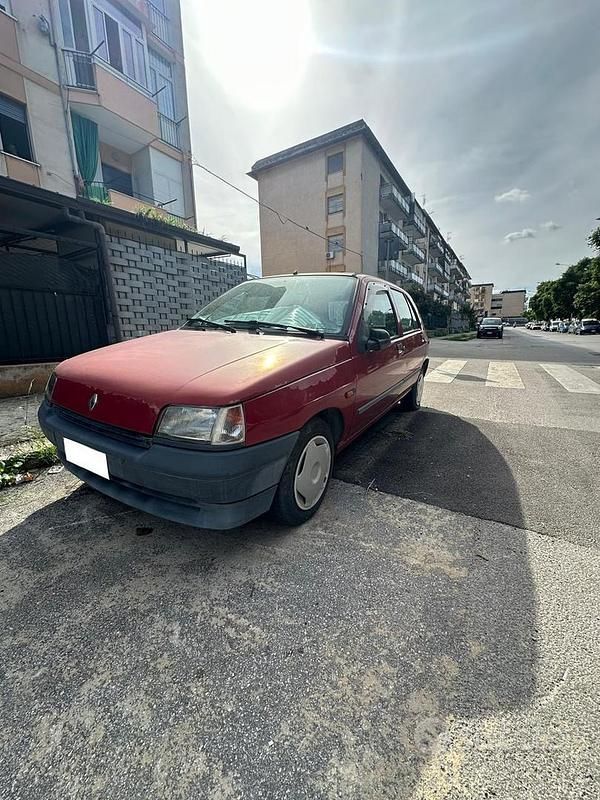 Usata Renault Clio 1994 Rosso Berlina