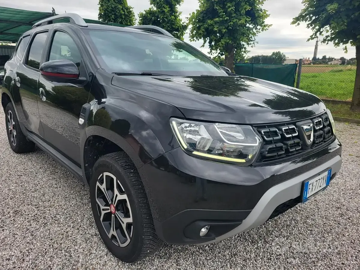 Usata Dacia Duster 114 CV (83 kW) 2019 Grigio SUV