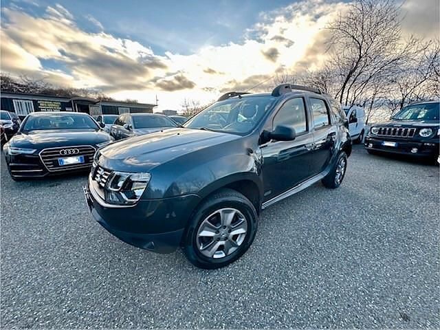 Usata Dacia Duster Lauréate 110 CV (80 kW) 2016 Verde Station wagon