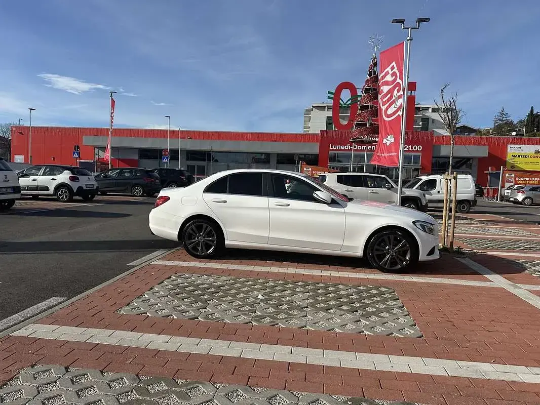 Usata Mercedes C220 Business 170 CV (125 kW) 2018 Berlina
