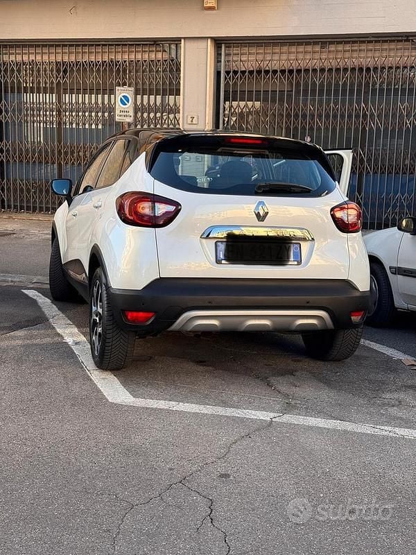 Usata Renault Captur Initiale Paris 110 CV (80 kW) 2018 Bianco SUV