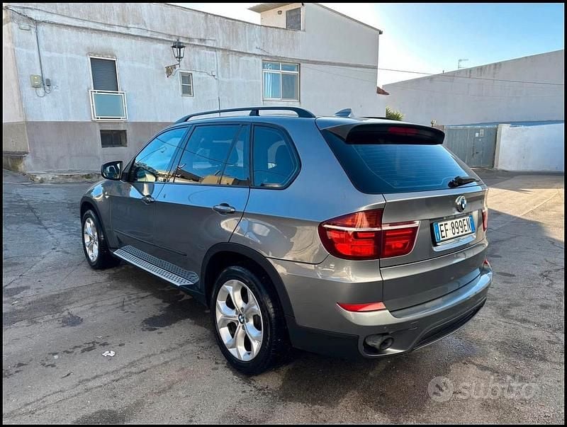 Usata BMW X5 245 CV (180 kW) 2010 Grigio SUV