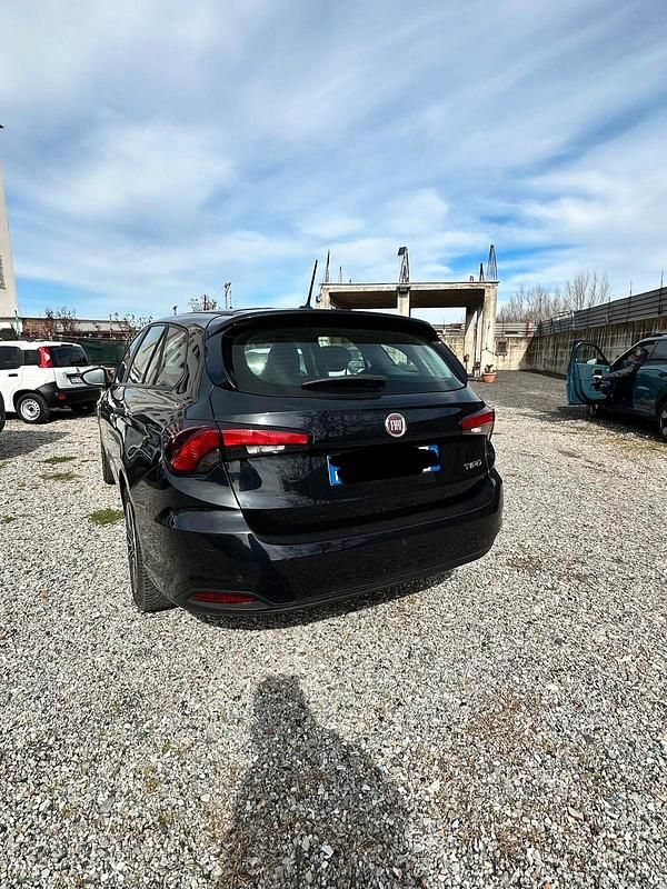 Usata Fiat Tipo 95 CV (69 kW) 2021 Nero Station wagon