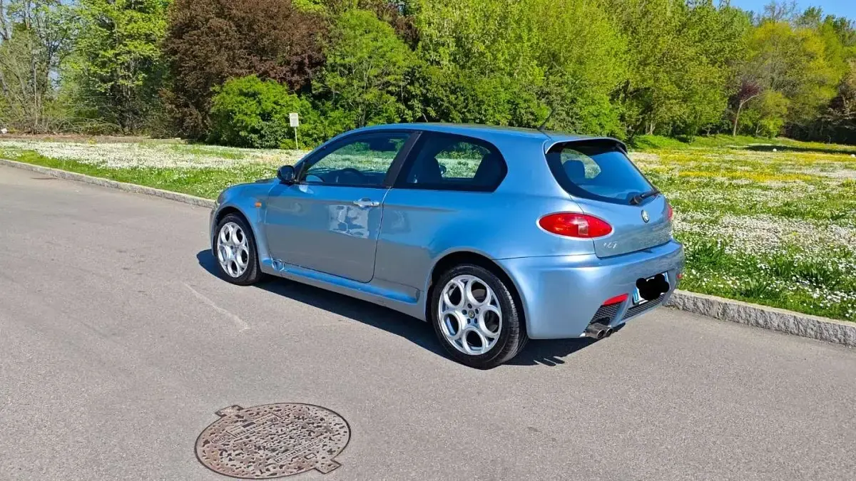 Usata Alfa Romeo 147 GTA 252 CV (185 kW) 2003 Utilitaria