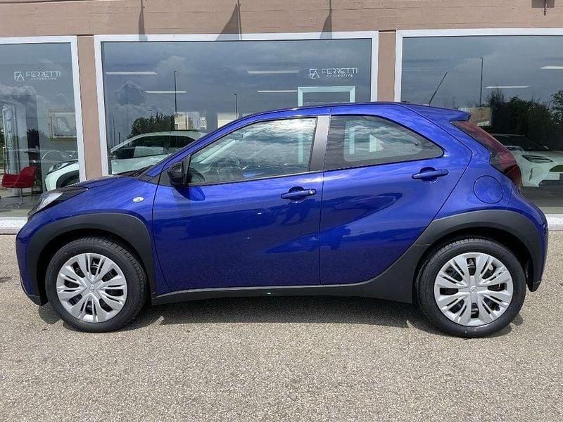 Nuova Toyota Aygo X Active 72 CV (52 kW) 2025 Azzurro SUV