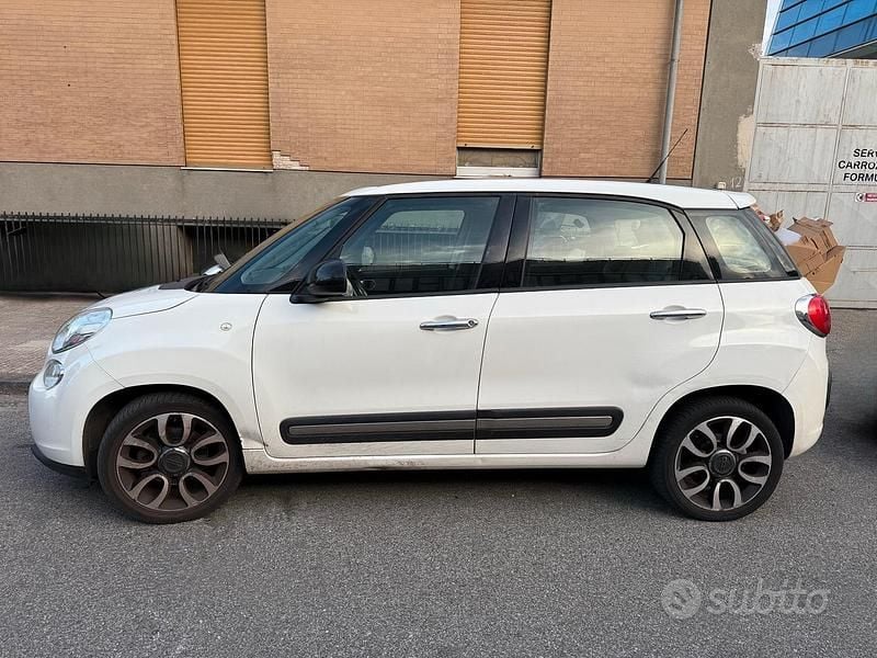 Usata Fiat 500L 105 CV (77 kW) 2013 Bianco Monovolume