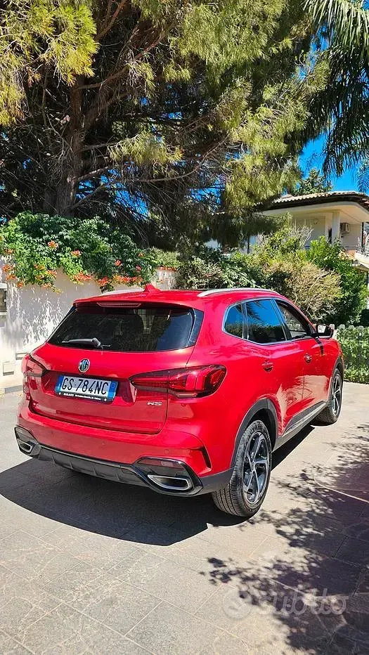 Usata MG HS Luxury 170 CV (125 kW) 2024 Rosso SUV