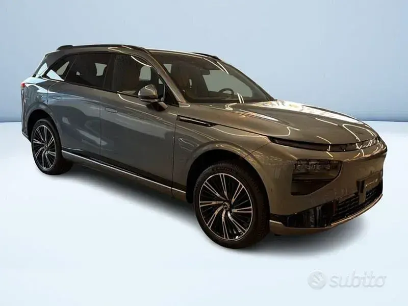 Nuova XPENG G9 AWD Performance 405 kW (551 CV) 2026 Grigio SUV