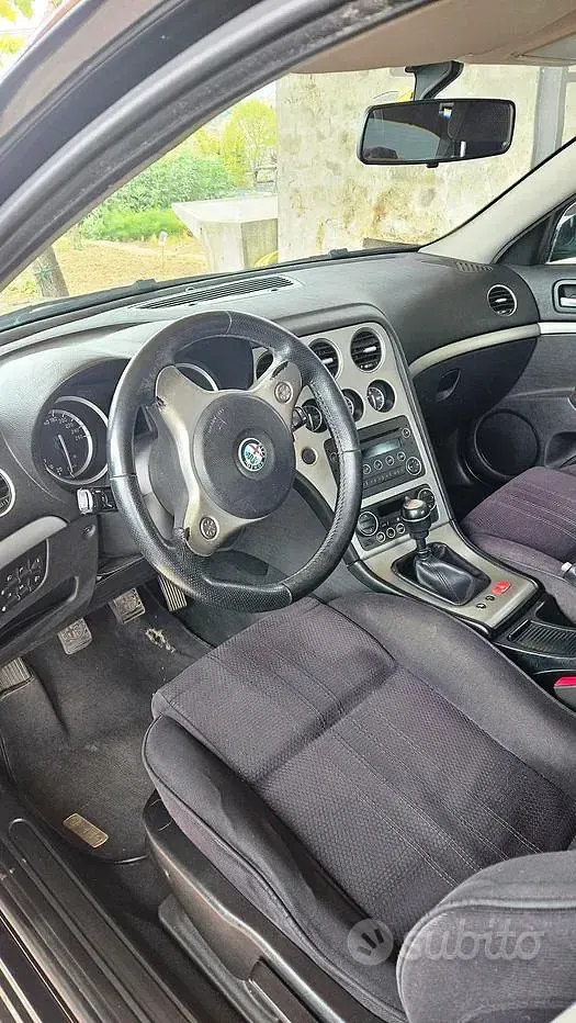 Usata Alfa Romeo 159 120 CV (88 kW) 2007 Nero Berlina