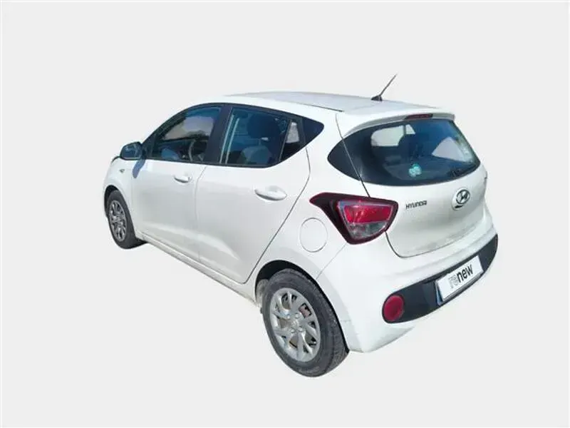 Usata Hyundai i10 Comfort 69 CV (50 kW) 2018 Bianco Utilitaria