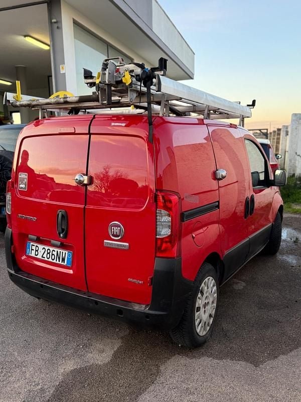 Usata Fiat Fiorino 75 CV (55 kW) 2015 Rosso Monovolume