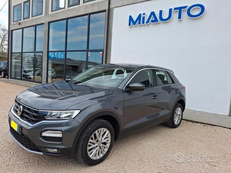 Usata VW T-Roc Advance 116 CV (85 kW) 2019 Grigio SUV