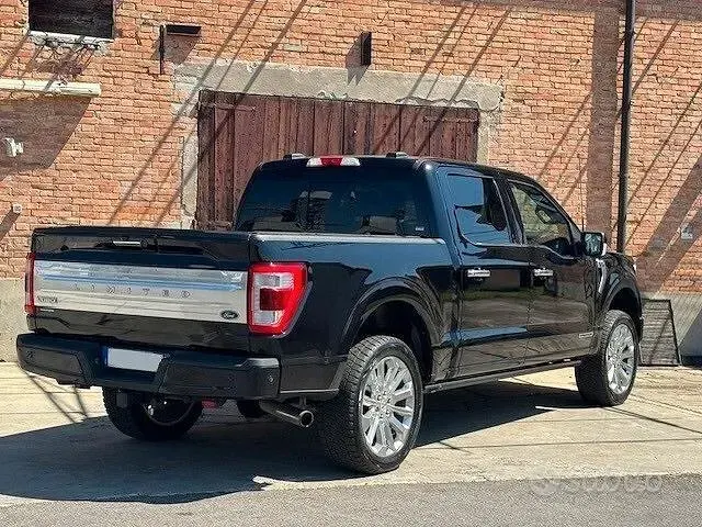 Usata Ford F-150 Limited 430 CV (316 kW) 2022 Nero Pick-up