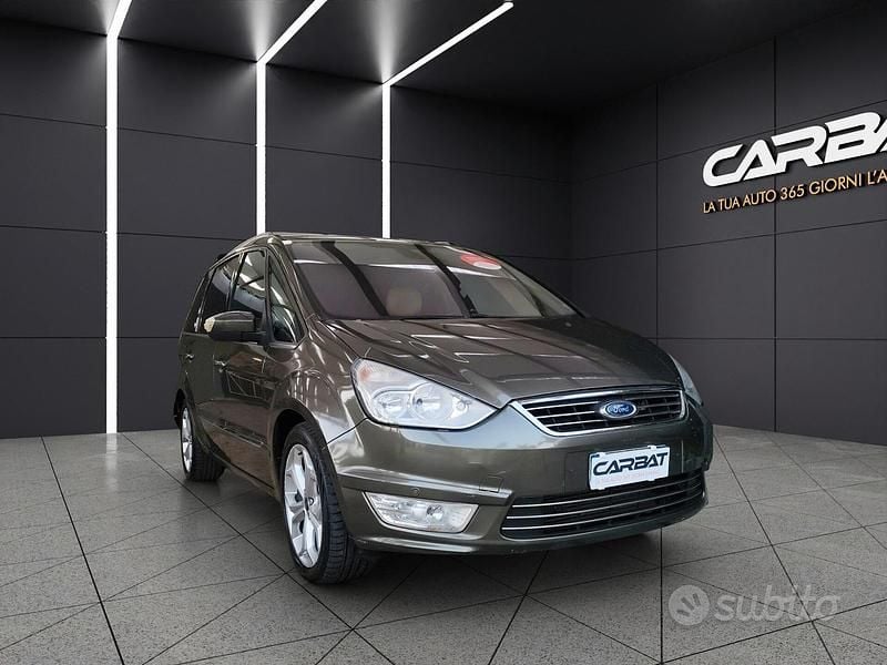 Usata Ford Galaxy Titanium 163 CV (119 kW) 2010 Gray Monovolume