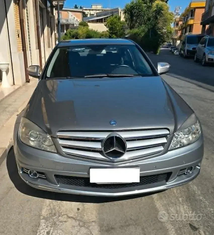 Usata Mercedes C220 Avantgarde 170 CV (125 kW) 2008 Grigio Berlina