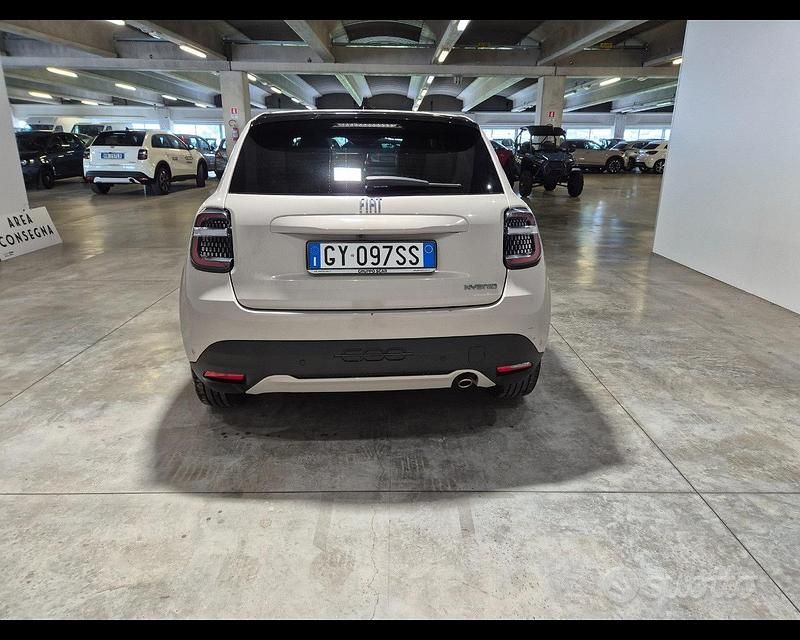 Usata Fiat 600 100 CV (73 kW) 2025 Giallo SUV