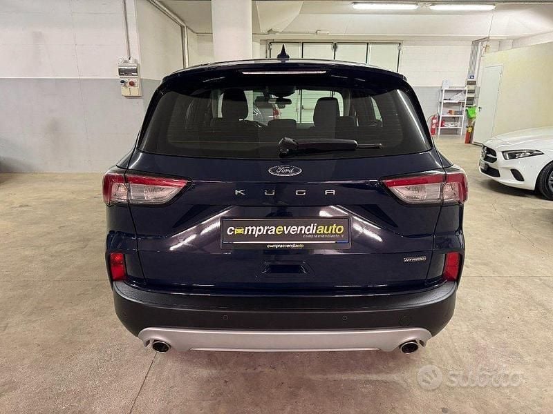 Usata Ford Kuga 190 CV (139 kW) 2022 Blu SUV