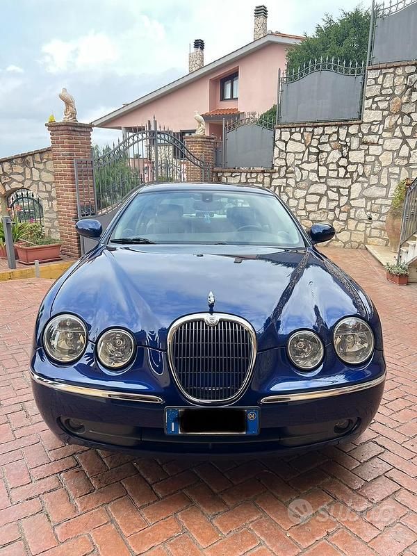 Blu Usata 2004 Jaguar S-Type S Tre volumi | 6500 € (Cara) - Immagine 1/4