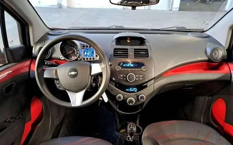 Usata Chevrolet Spark LT 82 CV (60 kW) 2010 Rosso Utilitaria