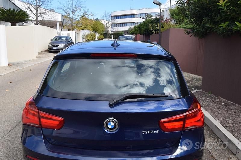 Usata BMW 116 Sport Line 116 CV (85 kW) 2017 Blu Utilitaria
