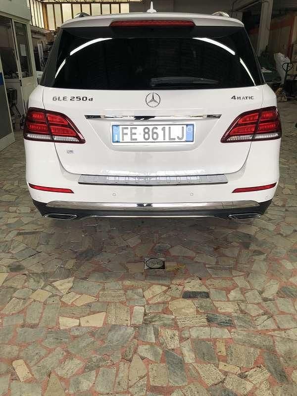 Usata Mercedes GLE250 204 CV (150 kW) 2016 Bianco SUV